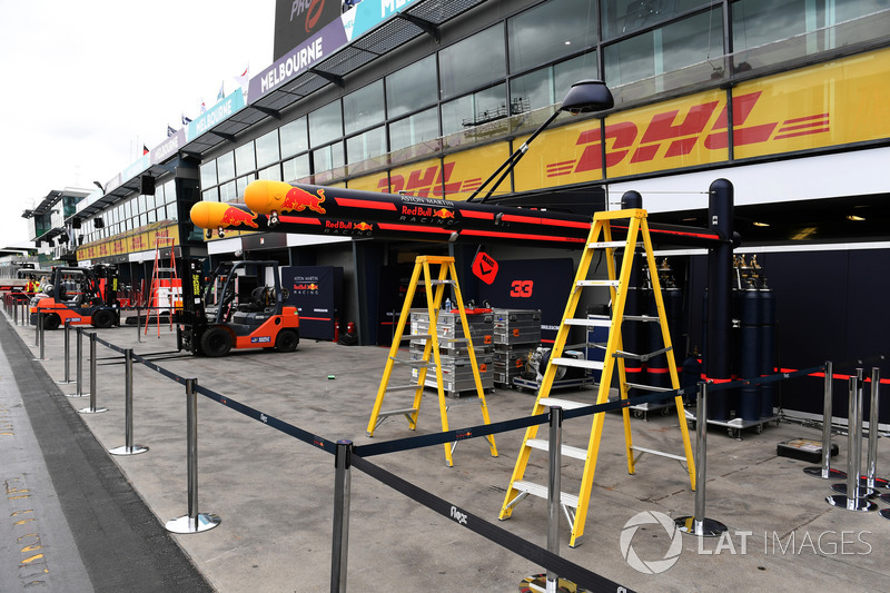 Red Bull Racing pit box preparations