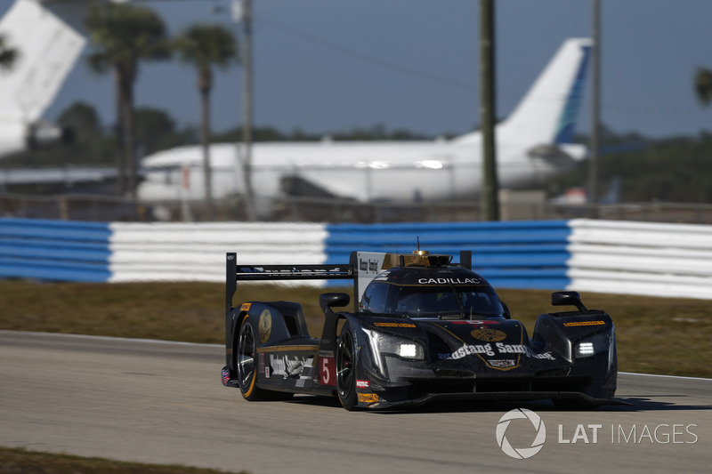 #5 Action Express Racing Cadillac DPi, P: Joao Barbosa, Christian Fittipaldi, Filipe Albuquerque