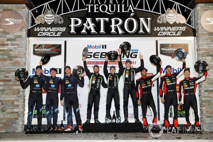 Felipe Nasr, junto com  Eric Curran e Mike Conway terminaram em terceiro pela Action Express Racing