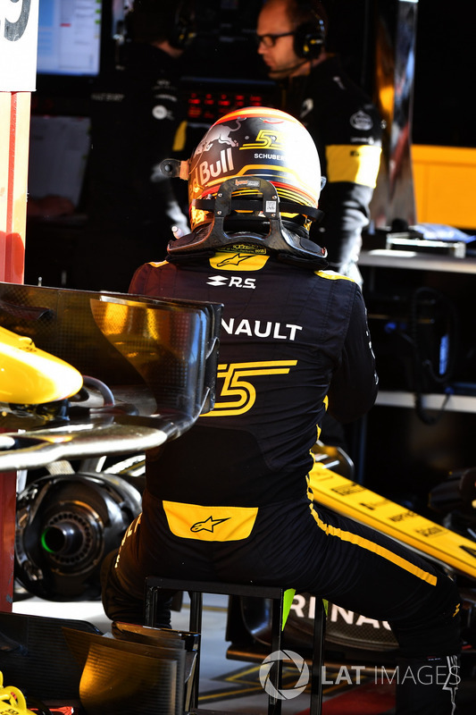 Carlos Sainz Jr., Renault Sport F1 Team