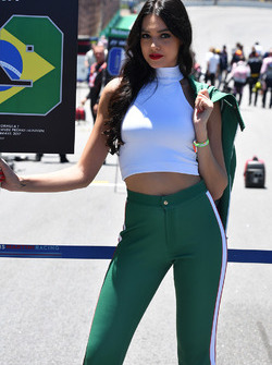 Grid girl