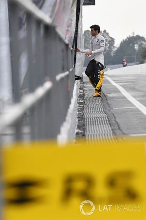 Carlos Sainz Jr., Renault Sport F1 Team