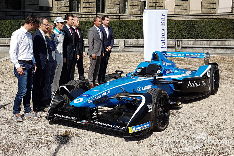 Corine Mauch, StadtPresidentin Zu_rich, Lino Guzzella, President ETH Zu_rich, Alberto Longo, Co-Founder und Chief Championship Officer, Formula E Holdings, Gian Rossi, Leiter Region Schweiz, Julius Ba_r,