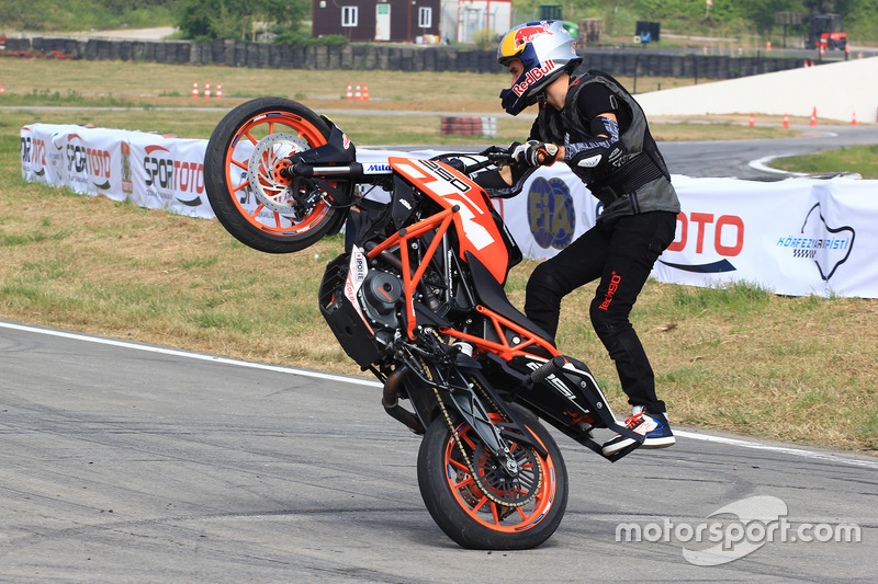 Motosiklet gösterisi