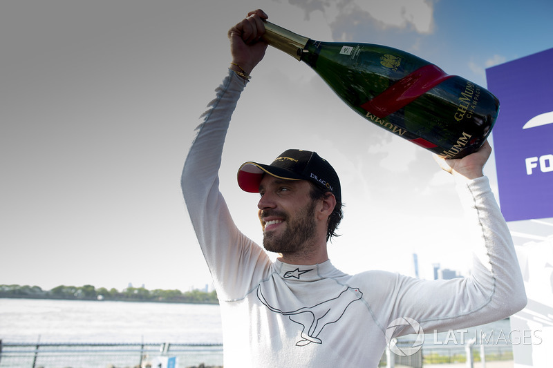 Jean-Eric Vergne, Techeetah, fête son titre avec son équipe
