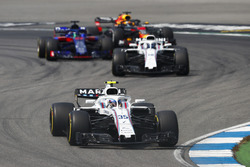 Sergey Sirotkin, Williams FW41, leads Lance Stroll, Williams FW41