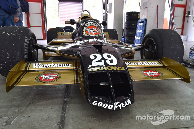 Arrows A1B
