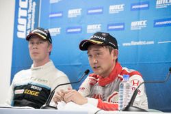 Persconferentie: Ryo Michigami, Honda Racing Team JAS, Honda Civic WTCC , Thed Björk, Polestar Cyan 