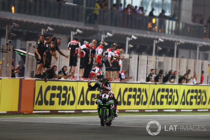 Bandiera a scacchi per Jonathan Rea, Kawasaki Racing