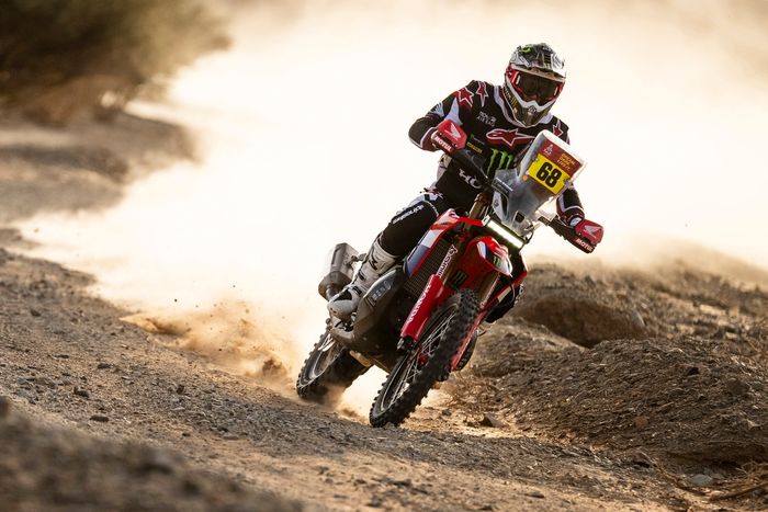 #68 Monster Energy Honda HRC Honda: Tosha Schareina