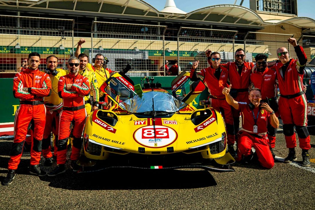 Miembros del equipo #83 AF Corse Ferrari 499P