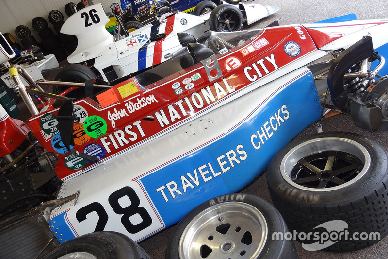 70S F1 GARAGES