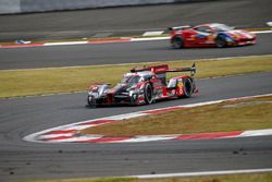 #8 Audi Sport Team Joest Audi R18 e-tron quattro: Lucas di Grassi, Loic Duval, Oliver Jarvis