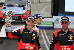 Les vainqueurs Hayden Paddon et John Kennard, Hyundai Motorsport