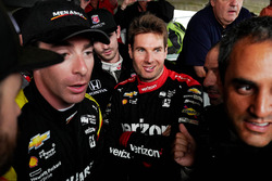 Simon Pagenaud, Team Penske Chevrolet, Alexander Rossi, Herta - Andretti Autosport Honda, Will Power, Team Penske Chevrolet, Juan Pablo Montoya, Team Penske Chevrolet