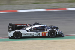 #1 Porsche Team Porsche 919 Hybrid: Timo Bernhard, Mark Webber, Brendon Hartley