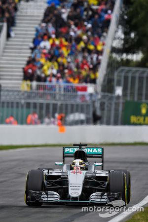 Lewis Hamilton, Mercedes AMG F1 W07 Hybrid