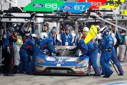 #69 Ford Chip Ganassi Racing Ford GT: Ryan Briscoe, Richard Westbrook, Scott Dixon