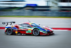 #71 AF Corse Ferrari 488 GTE: Davide Rigon, Sam Bird