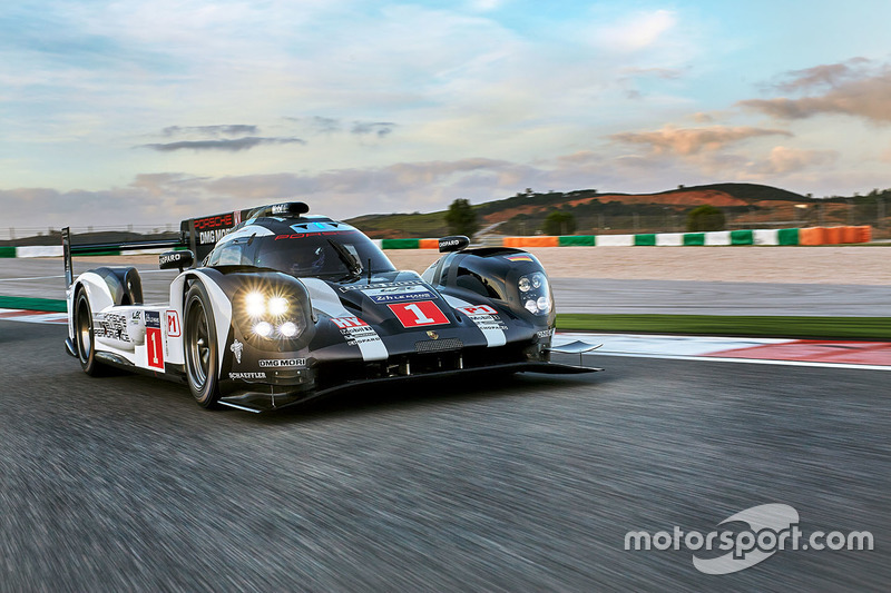 #1 Porsche Team Porsche 919 Hybrid: Timo Bernhard, Mark Webber, Brendon Hartley