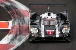 #1 Porsche Team Porsche 919 Hybrid: Timo Bernhard, Mark Webber, Brendon Hartley