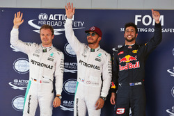 Qualifying top three in parc ferme,: Nico Rosberg, Mercedes AMG F1, second; Lewis Hamilton, Mercedes AMG F1, pole position; Daniel Ricciardo, Red Bull Racing, third