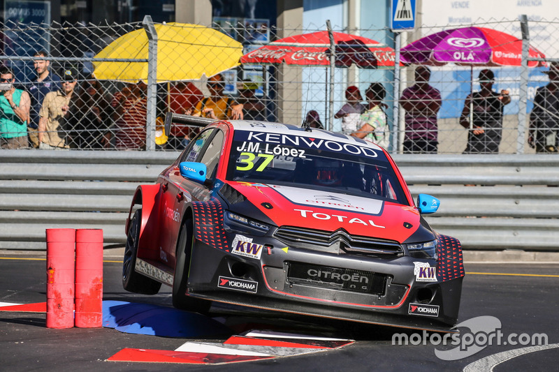 José María López, Citroën World Touring Car Team, Citroën C-Elysée WTCC