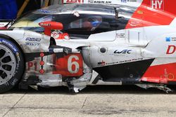Стефан Сарразен, Майк Конвей, Камуи Кобаяши, Toyota Gazoo Racing, Toyota TS050 Hybrid (№6)