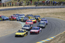 Start: Carl Edwards, Joe Gibbs Racing Toyota leads