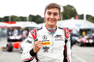 Le poleman George Russell, ART Grand Prix