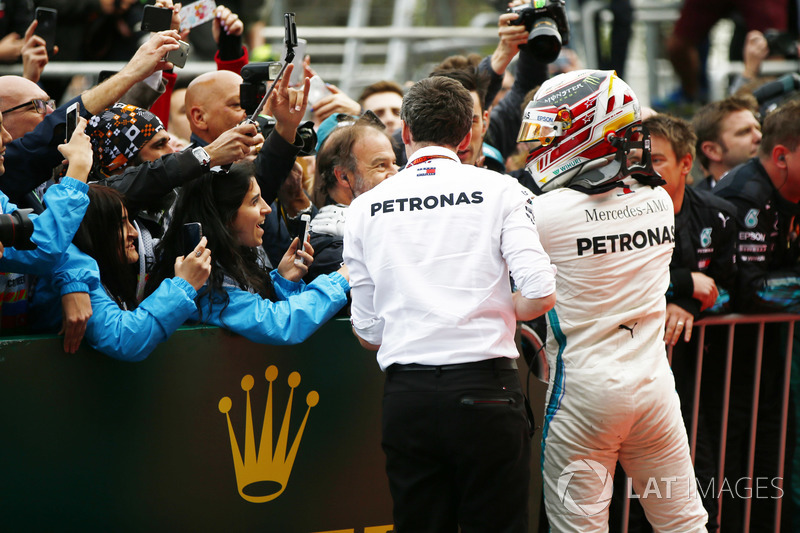 Lewis Hamilton, Mercedes AMG F1, rayakan kemenangan