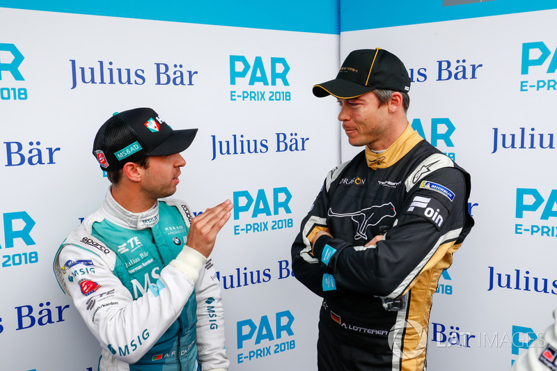 Antonio Felix da Costa, Andretti Formula E Team, talks to Andre Lotterer, Techeetah, in the media pen