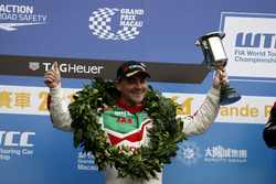Podio: il secondo classificato Norbert Michelisz, Honda Racing Team JAS, Honda Civic WTCC