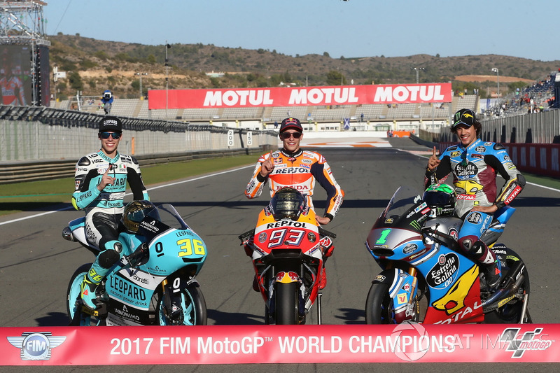 Los campeones de las tres categorías: Moto3 campeón Joan Mir, Leopard Racing MotoGP campeón Marc Márquez, Repsol Honda Team, Moto2 Campeón, Franco Morbidelli, Marc VDS