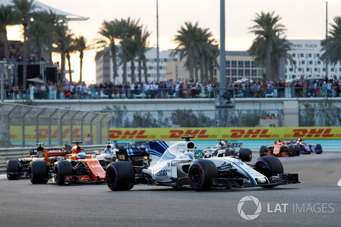 Felipe Massa, Williams FW40, Fernando Alonso, McLaren MCL32,  Carlos Sainz Jr., Renault Sport F1 Team RS17y Lance Stroll, Williams FW40