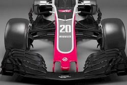 Haas VF-18 nariz