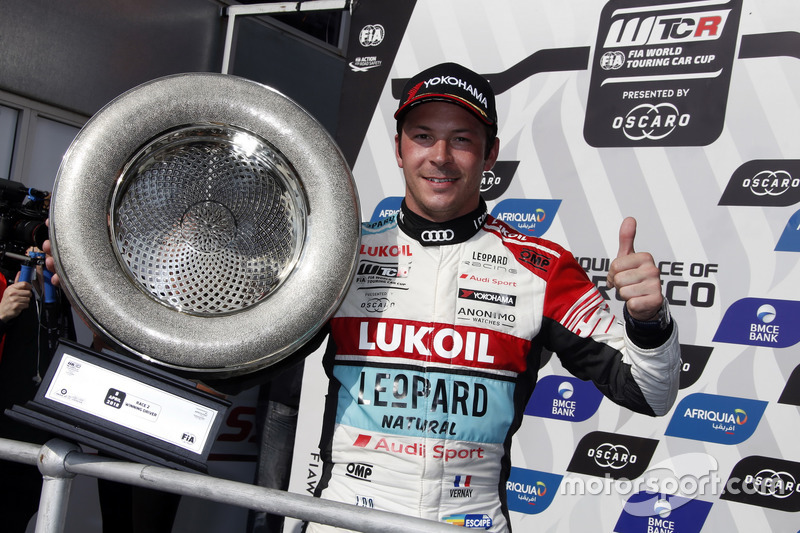 Podio: il vincitore della gara Jean-Karl Vernay, Audi Sport Leopard Lukoil Team Audi RS 3 LMS