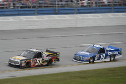 Myatt Snider, Kyle Busch Motorsports Toyota, Austin Cindric, Brad Keselowski Racing Ford