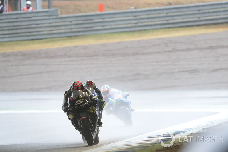 <img src="http://cdn-1.motorsport.com/static/custom/car-thumbs/MOTOGP_2017/BIKES/Tech3.png" width="80" /> Monster Yamaha Tech3