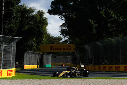 Карлос Сайнс-мол., Renault Sport F1 Team R.S. 18, Фернандо Алонсо