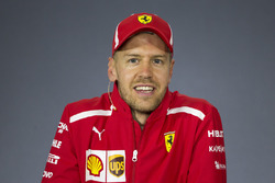 Sebastian Vettel, Ferrari basın toplantısında