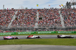 Sergey Sirotkin, Williams FW41, Marcus Ericsson, Sauber C37 en Sergio Perez, Force India VJM11