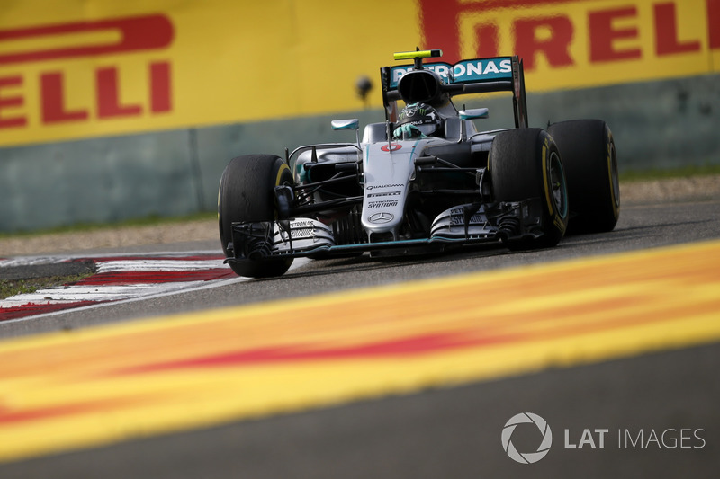2016: Nico Rosberg, Mercedes F1 W07 Hybrid