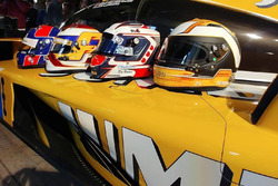 Helmen van Giedo van der Garde, Frits van Eerd, Nyck de Vries en Jan Lammers, Racing Team Nederland