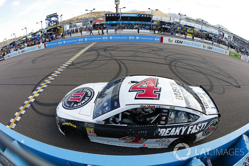 Kevin Harvick, Stewart-Haas Racing, Ford Fusion Jimmy John's celebrates