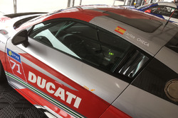 Il nome di Carlos Checa su un'Audi R8 LMS
