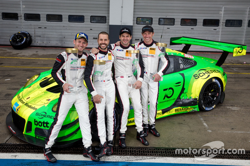 Race winners #912 Manthey Racing Porsche 911 GT3 R: Richard Lietz, Patrick Pilet, Frédéric Makowiecki, Nick Tandy