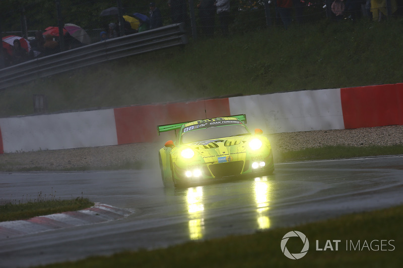#912 Manthey Racing Porsche 911 GT3 R: Richard Lietz, Patrick Pilet, Frédéric Makowiecki, Nick Tandy