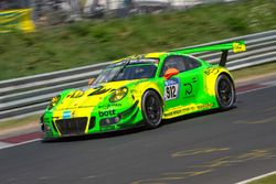 #912 Manthey Racing Porsche 911 GT3 R: Richard Lietz, Patrick Pilet, Frédéric Makowiecki, Nick Tandy