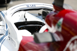 Charles Leclerc, Sauber C37, dettaglio dell'abitacolo